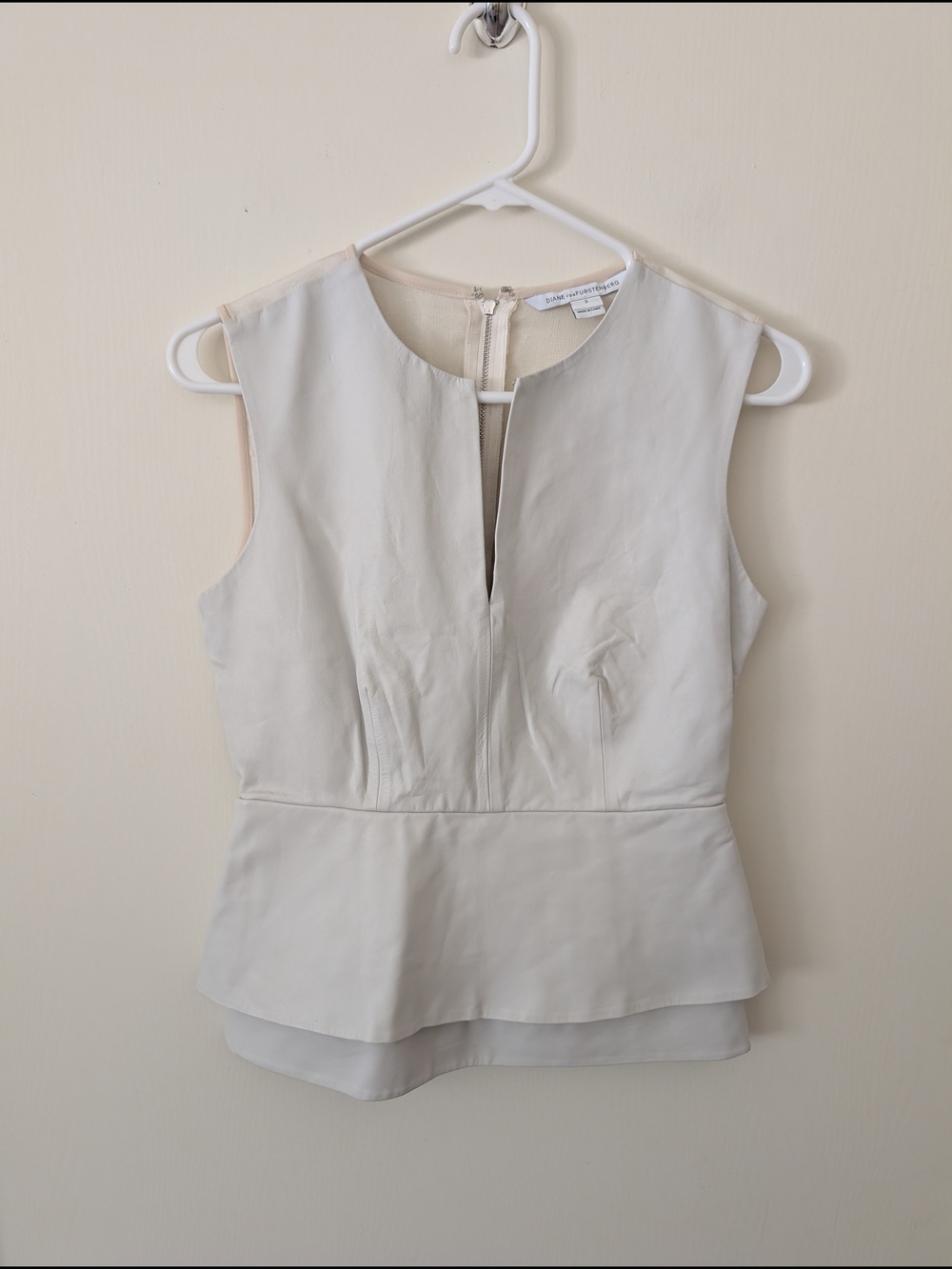 Diane Von Furstenberg Womens 2 Delian Leather Combo Sleeveless Peplum Top White